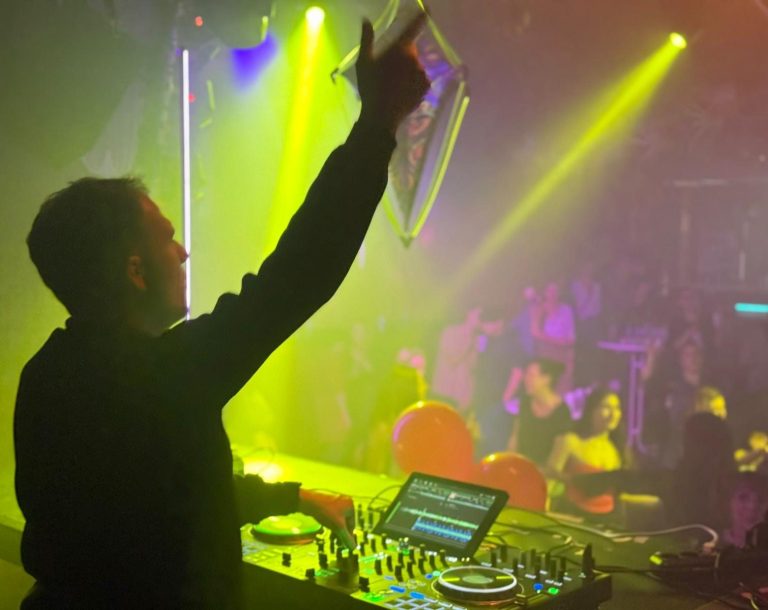 DJ Sven Klein | Club und Events - Leistungen